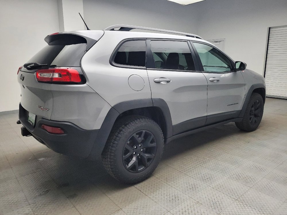 Used 2015 Jeep Cherokee Trailhawk w/ Cold Weather Group image 10