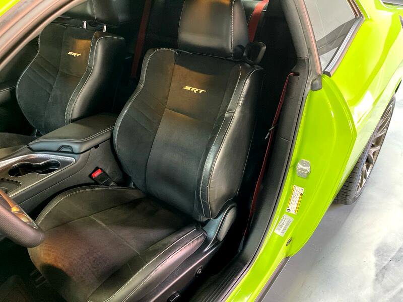 Used 2015 Dodge Challenger SRT Hellcat image 28