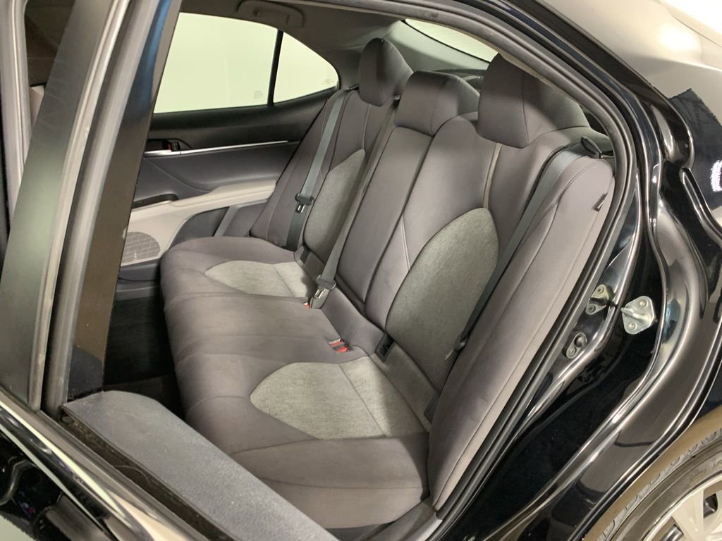 Used 2021 Toyota Camry LE FWD image 30
