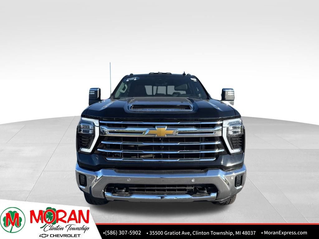 Used 2024 Chevrolet Silverado 2500 LTZ w/ LTZ Plus Package image 10