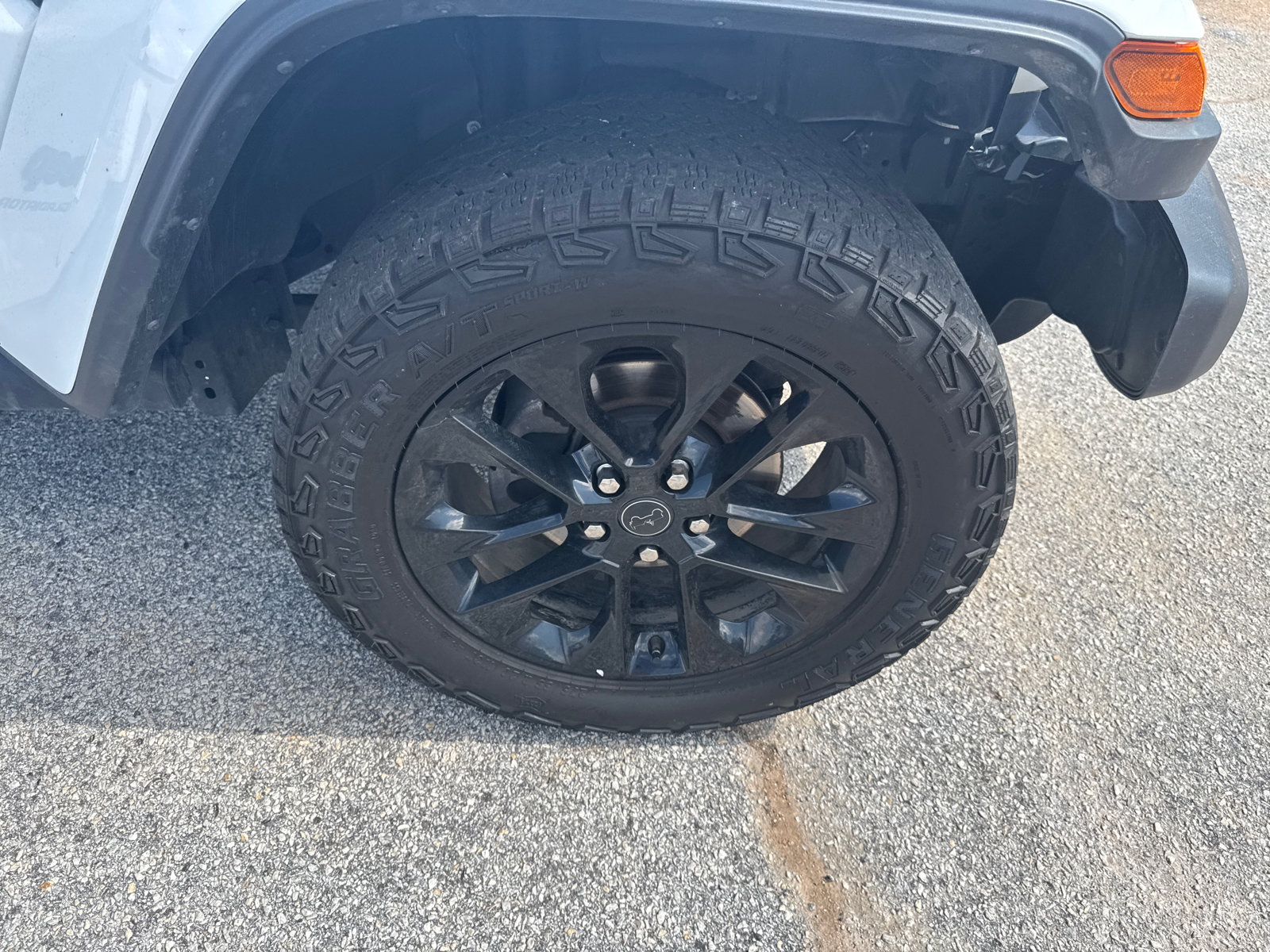 Used 2024 Jeep Gladiator Sport image 12