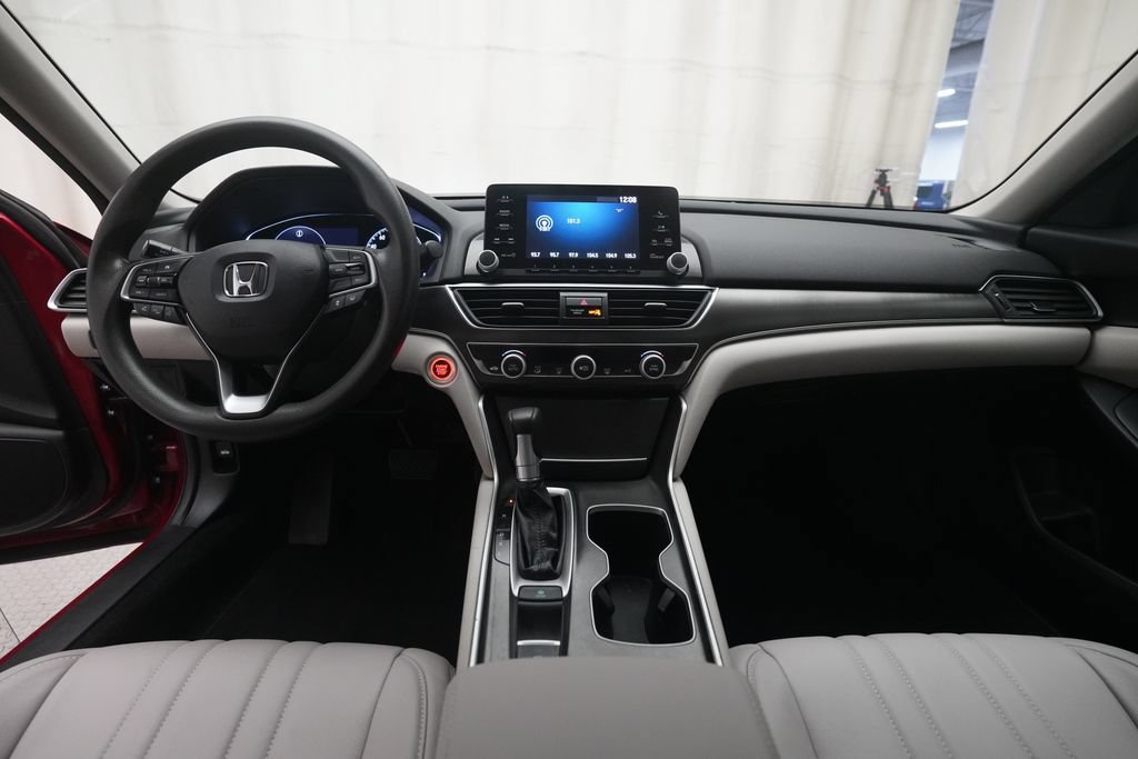 Certified 2018 Honda Accord LX image 5