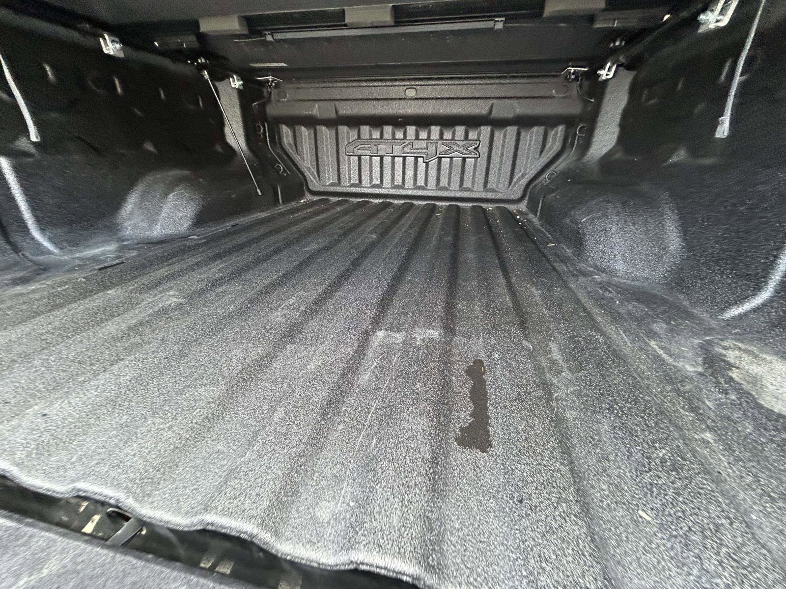 Used 2024 GMC Canyon AT4X image 17