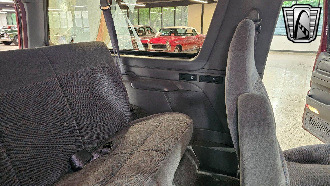 Used 1996 Ford Bronco XLT image 27