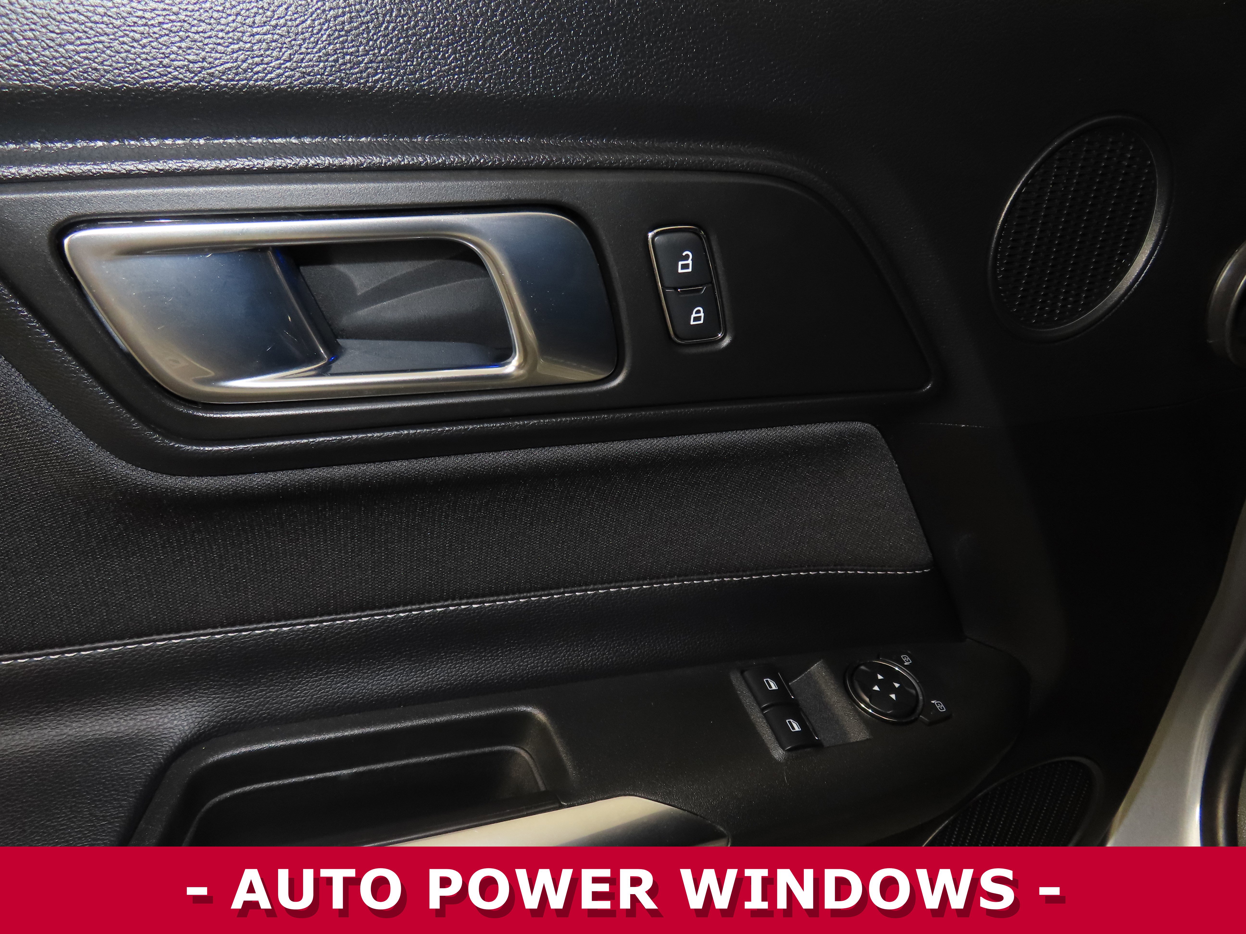 Used 2021 Ford Mustang GT w/ Equipment Group 301A image 7