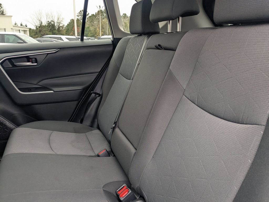 Used 2024 Toyota RAV4 XLE image 27