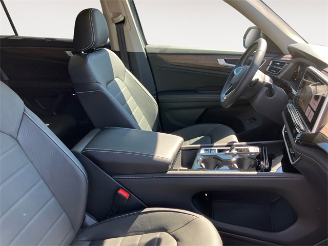 New 2025 Volkswagen Atlas SEL image 15