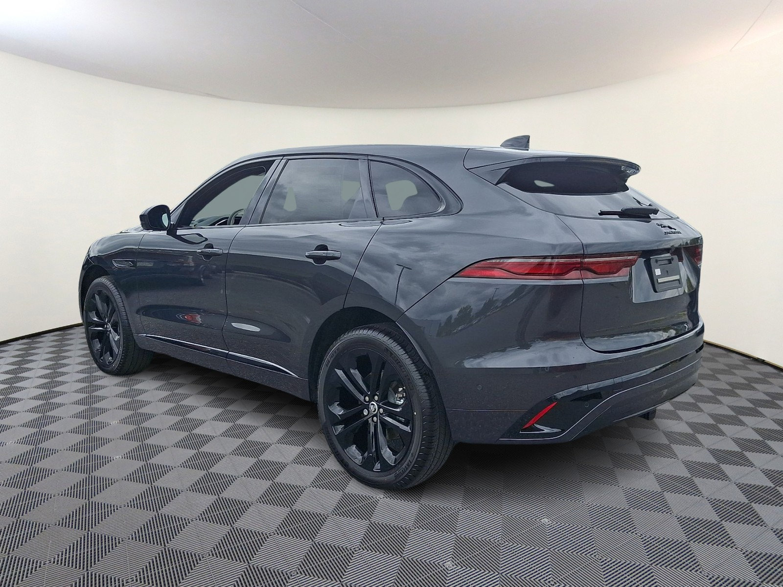 New 2026 Jaguar F-PACE R-Dynamic S AWD/4WD image 4