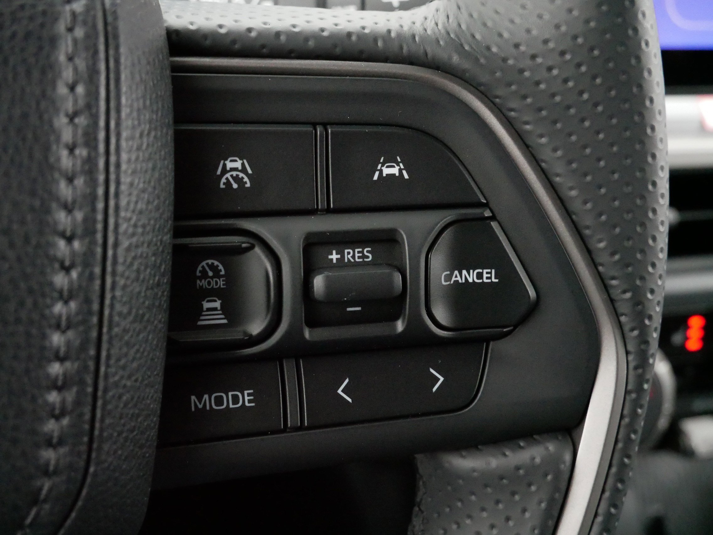 Certified 2025 Toyota 4Runner TRD Off-Road Premium image 25