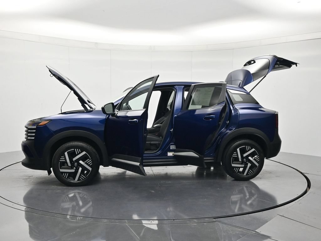 Used 2025 Nissan Kicks SV FWD image 46