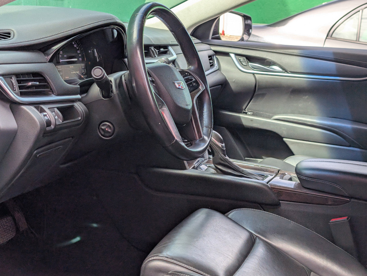 Used 2017 Cadillac XTS image 20