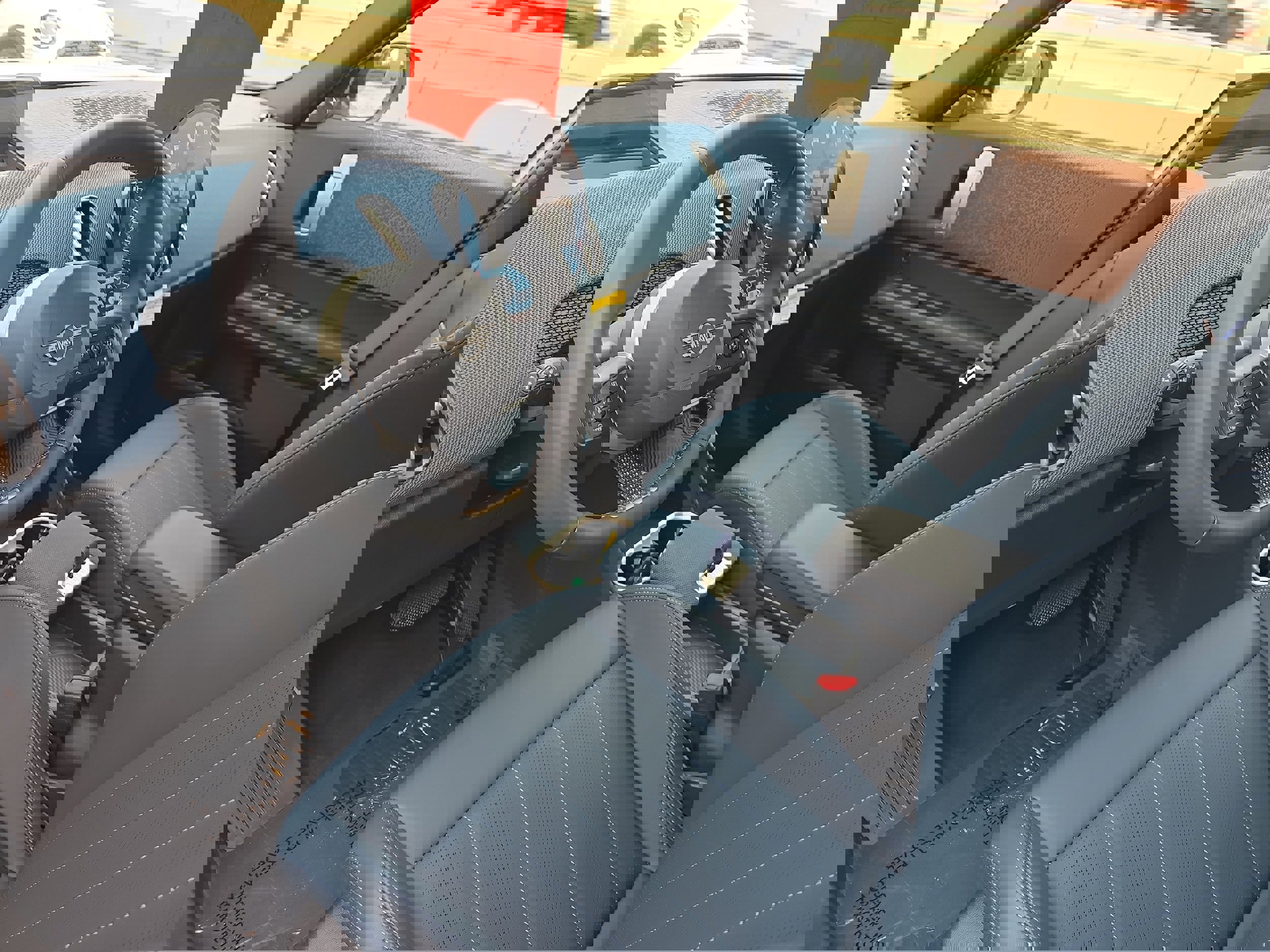 Certified 2025 MINI Cooper Countryman S w/ Comfort Package Max image 18