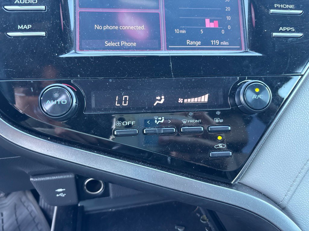 Used 2019 Toyota Camry SE w/ Convenience Package FWD image 23