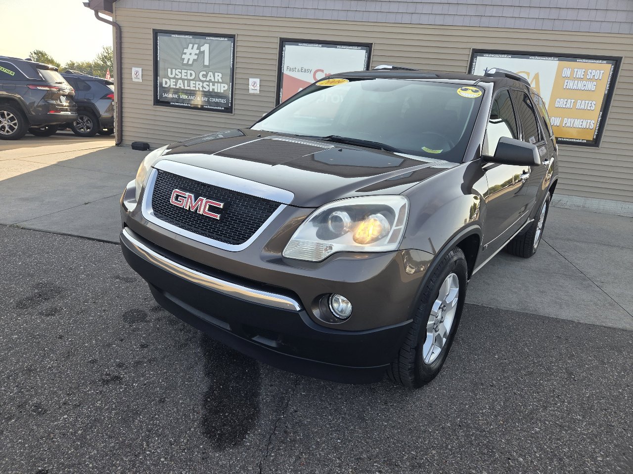Used 2009 GMC Acadia SLE w/ Preferred Package
