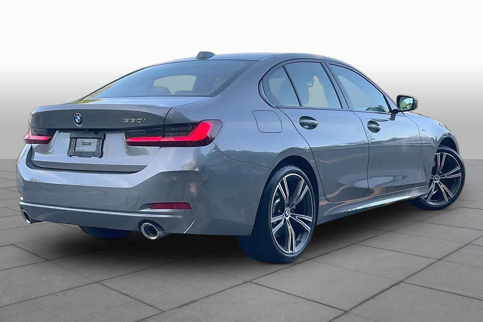 Used 2023 BMW 330i Sedan w/ Driving Assistance Package RWD image 12