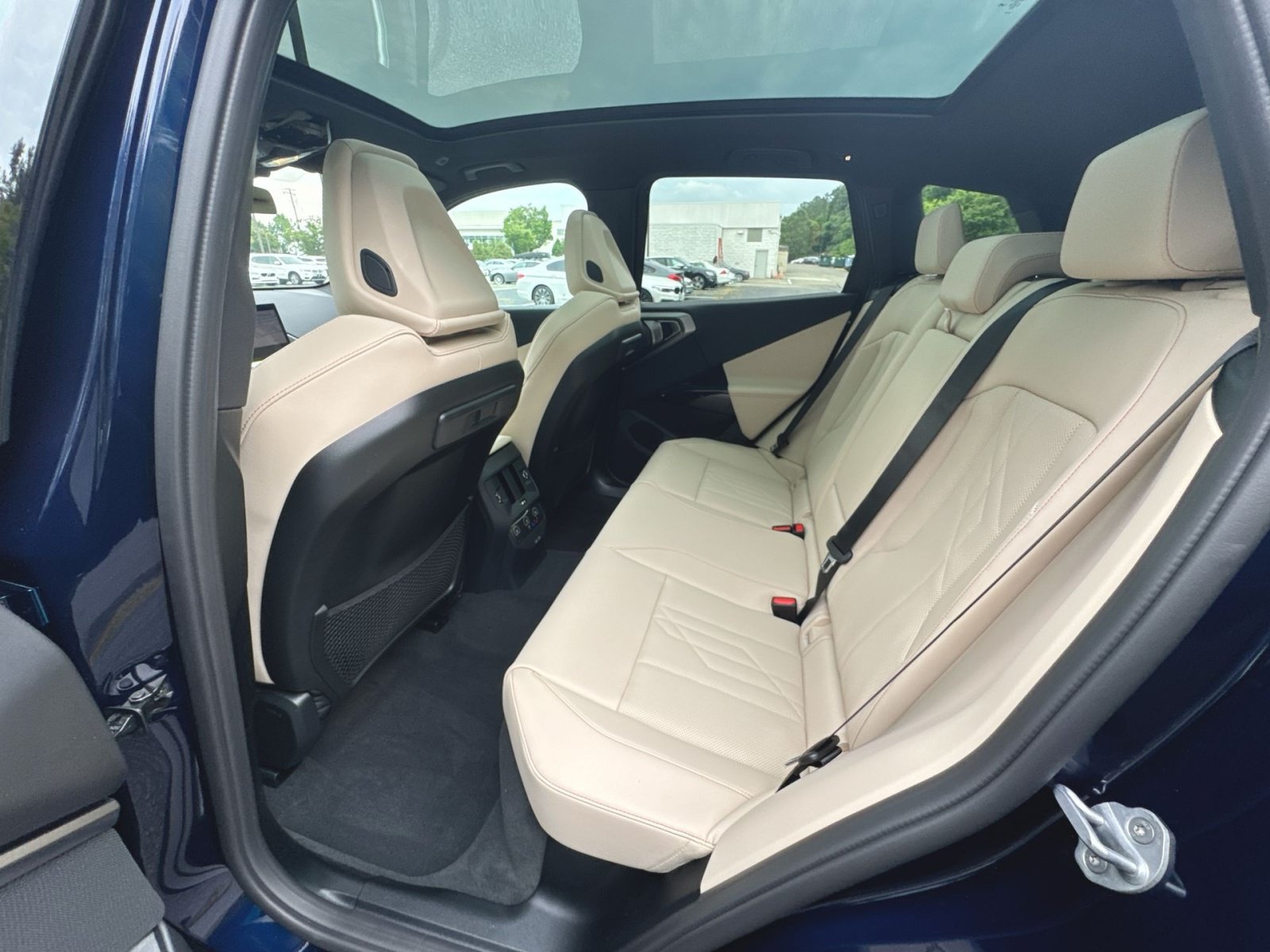 New 2026 BMW X3 xDrive30i w/ Convenience Package AWD/4WD image 25