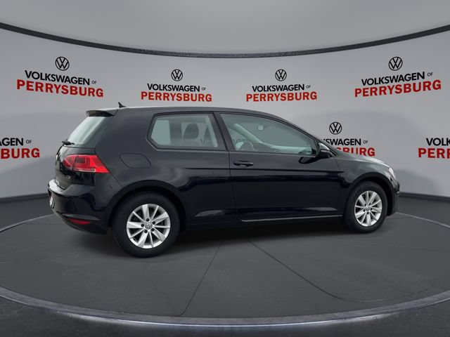 Used 2016 Volkswagen Golf 2-Door FWD image 8