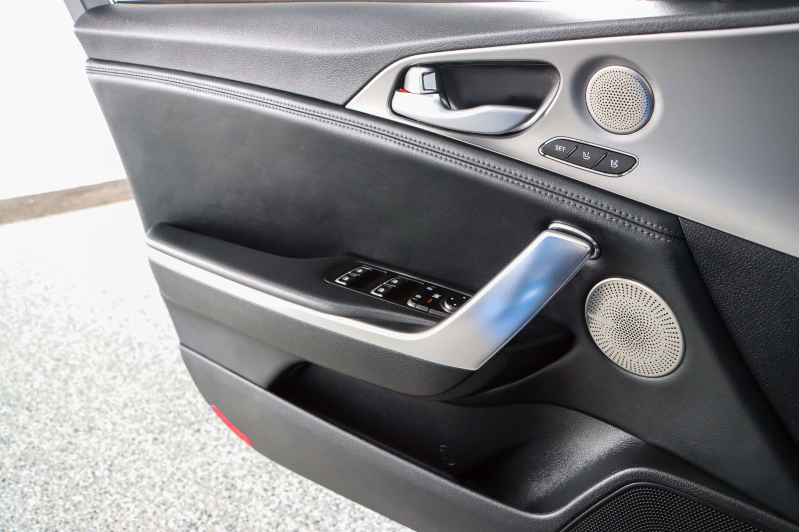 Used 2018 Kia Stinger GT1 image 22