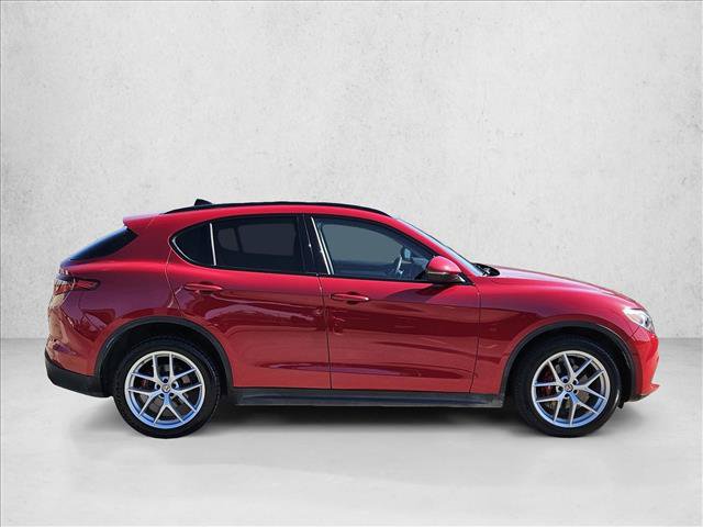Used 2019 Alfa Romeo Stelvio Sport w/ Quick Order Package 22J Sport AWD/4WD image 4