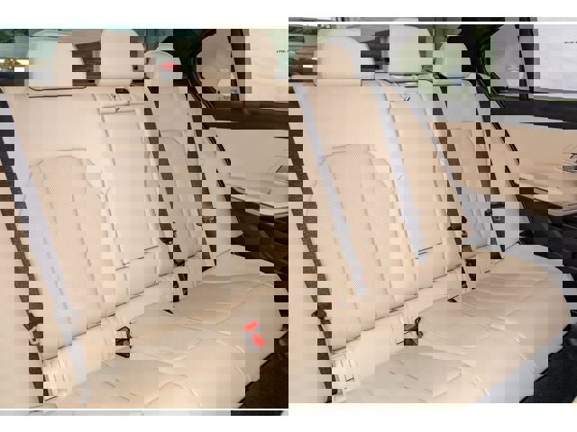 New 2026 BMW 330i xDrive Sedan w/ Convenience Package image 74