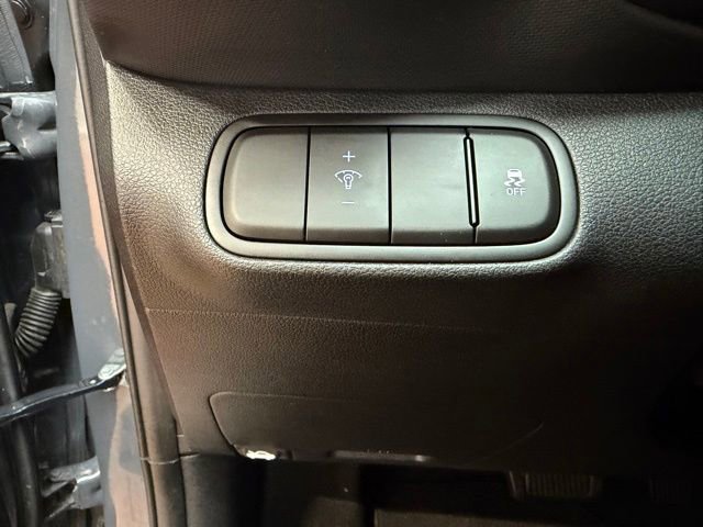 Used 2026 Hyundai Venue SEL FWD image 20