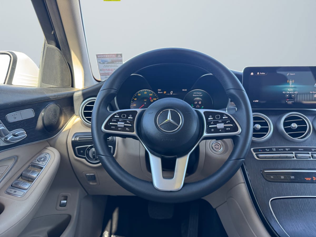 Used 2022 Mercedes-Benz GLC 300 w/ Premium Package Lite image 11