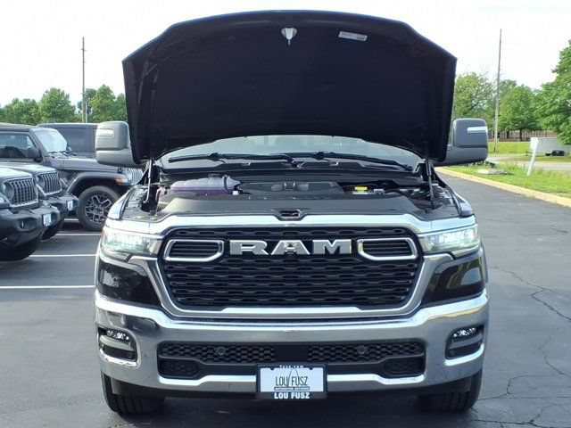 New 2026 RAM 1500 4x4 Crew Cab image 21