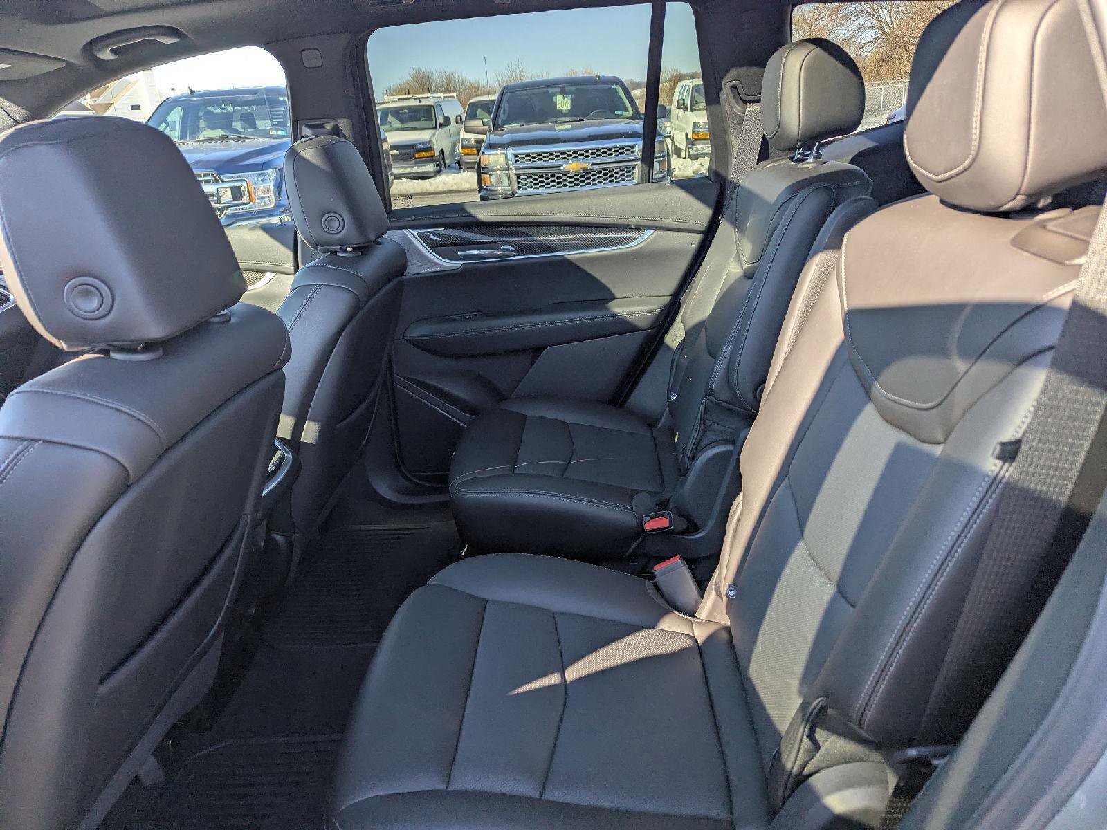 Used 2023 Cadillac XT6 Sport image 26