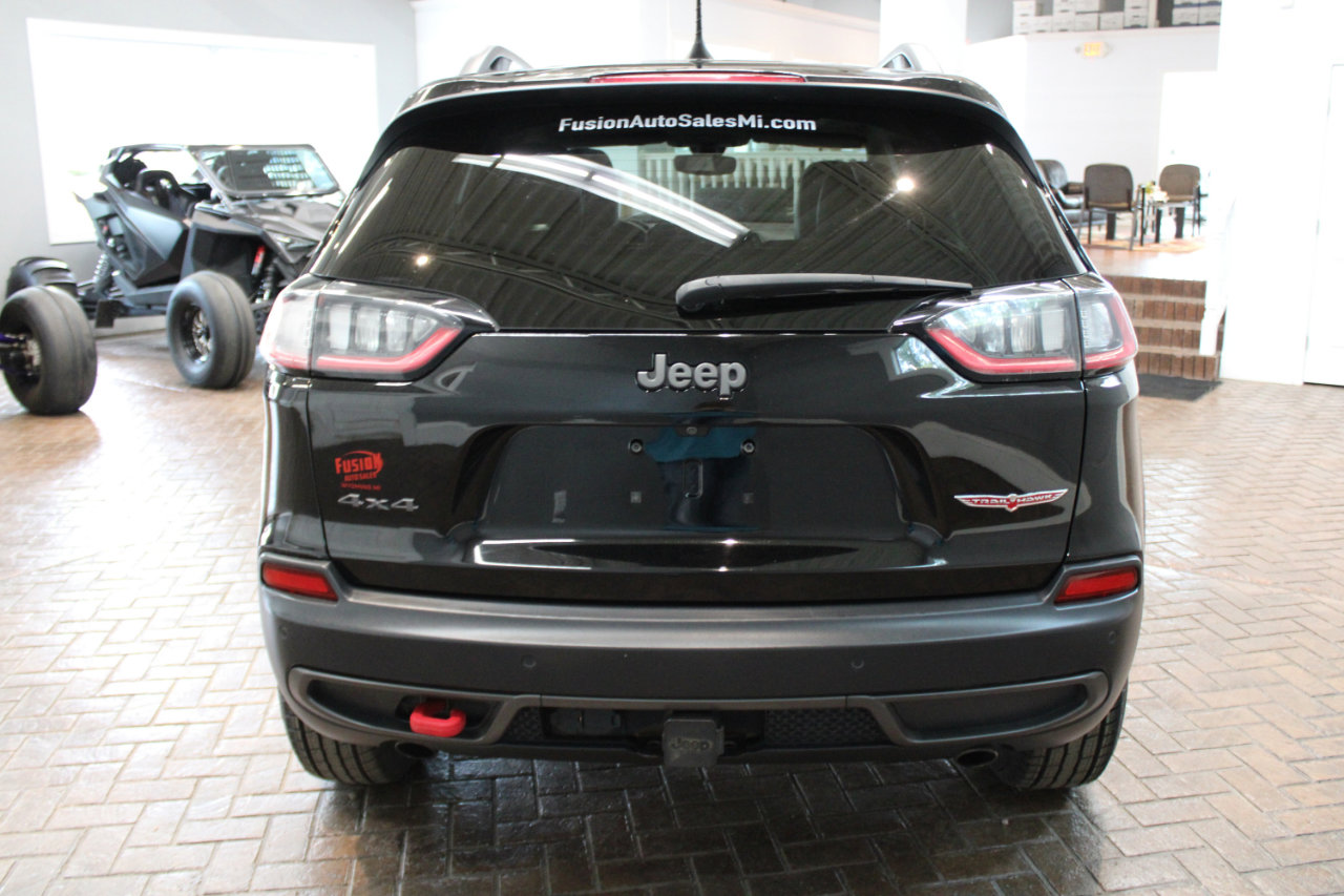 Used 2019 Jeep Cherokee Trailhawk w/ Comfort & Convenience Group image 6