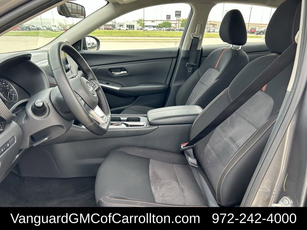 Used 2025 Nissan Sentra SR image 24