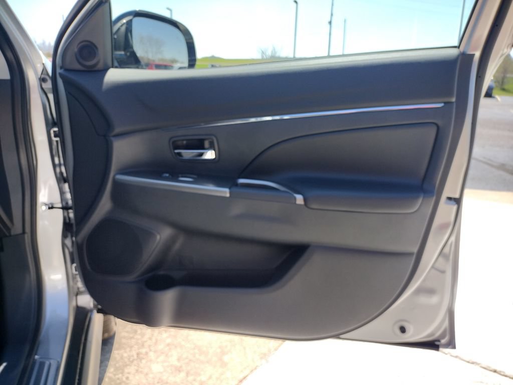 New 2026 Mitsubishi Outlander Sport SE AWD/4WD image 28