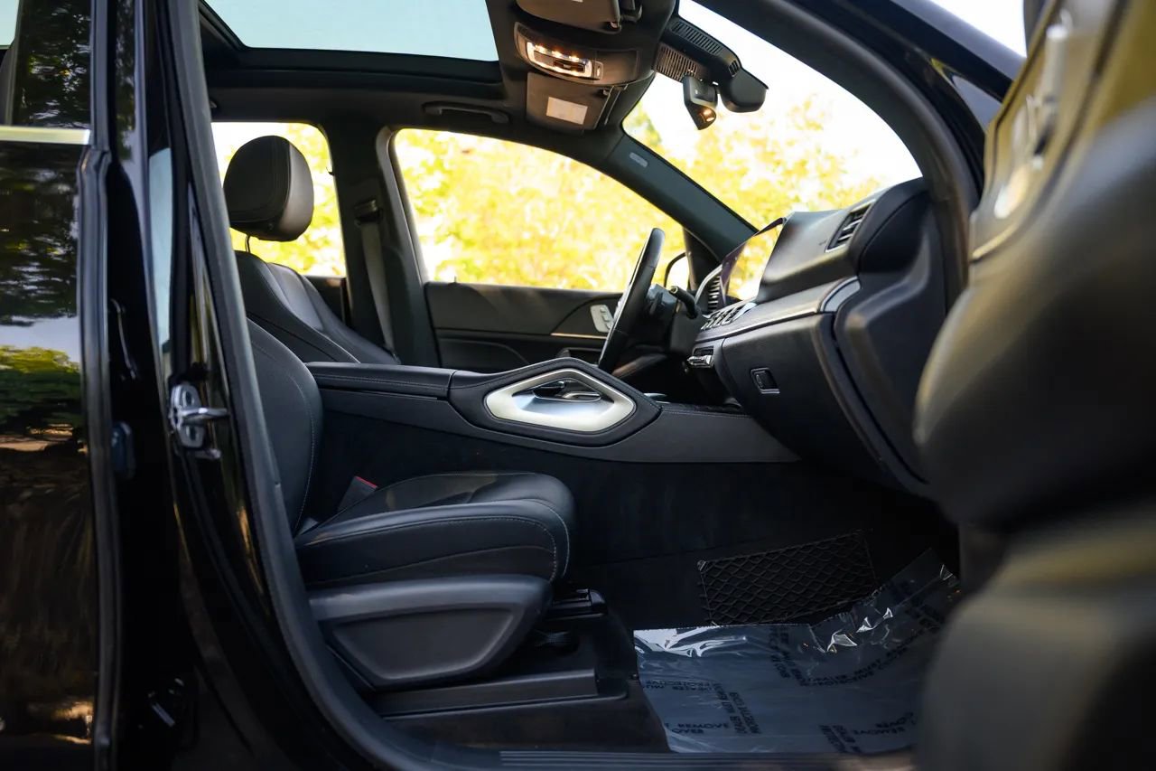 Used 2021 Mercedes-Benz GLE 350 w/ Premium Package image 32