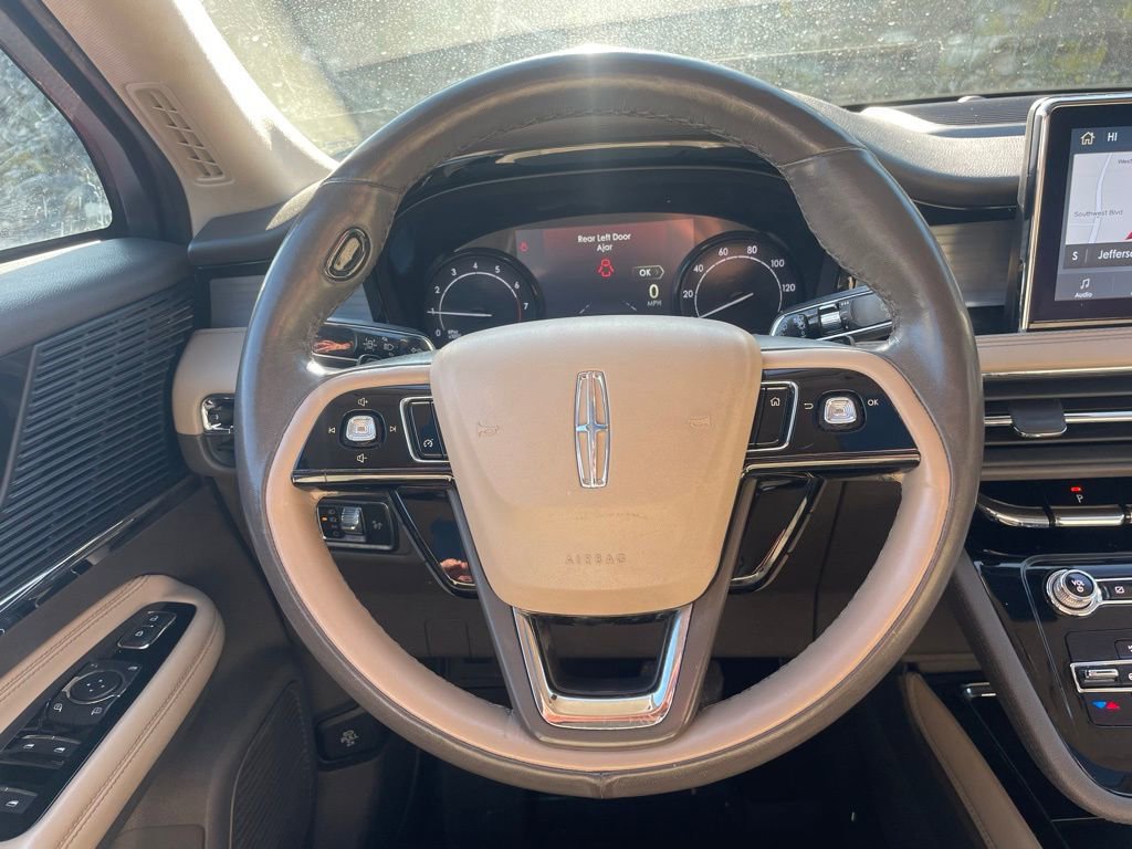Used 2022 Lincoln Corsair AWD w/ Premium Package image 19