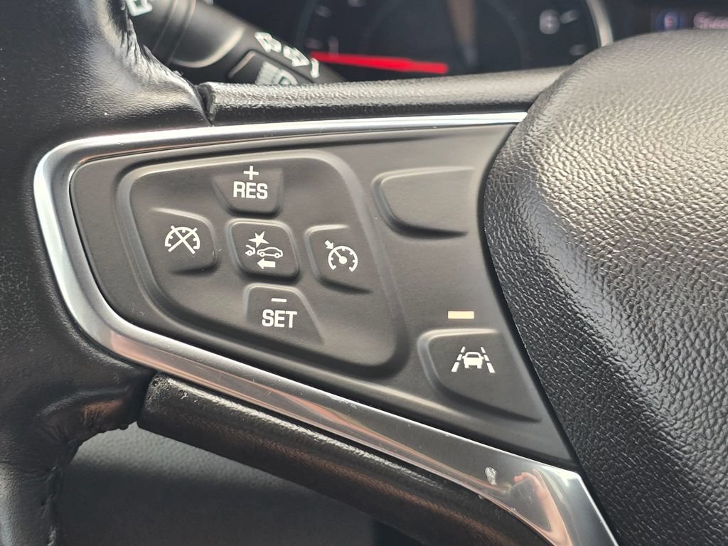 Used 2020 Chevrolet Equinox LT w/ Midnight Edition AWD/4WD image 33
