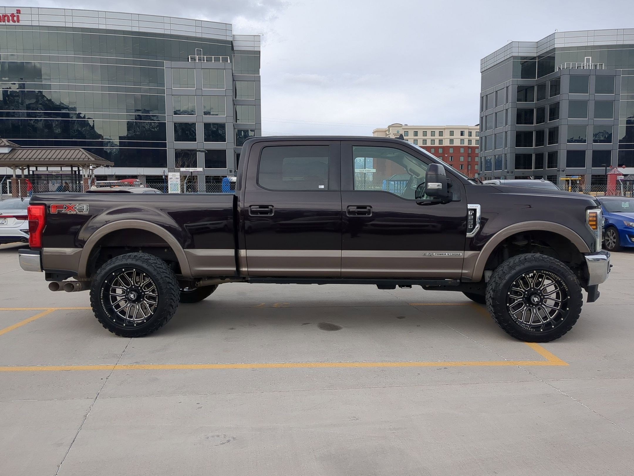 Used 2019 Ford F250 Lariat w/ Lariat Ultimate Package image 6