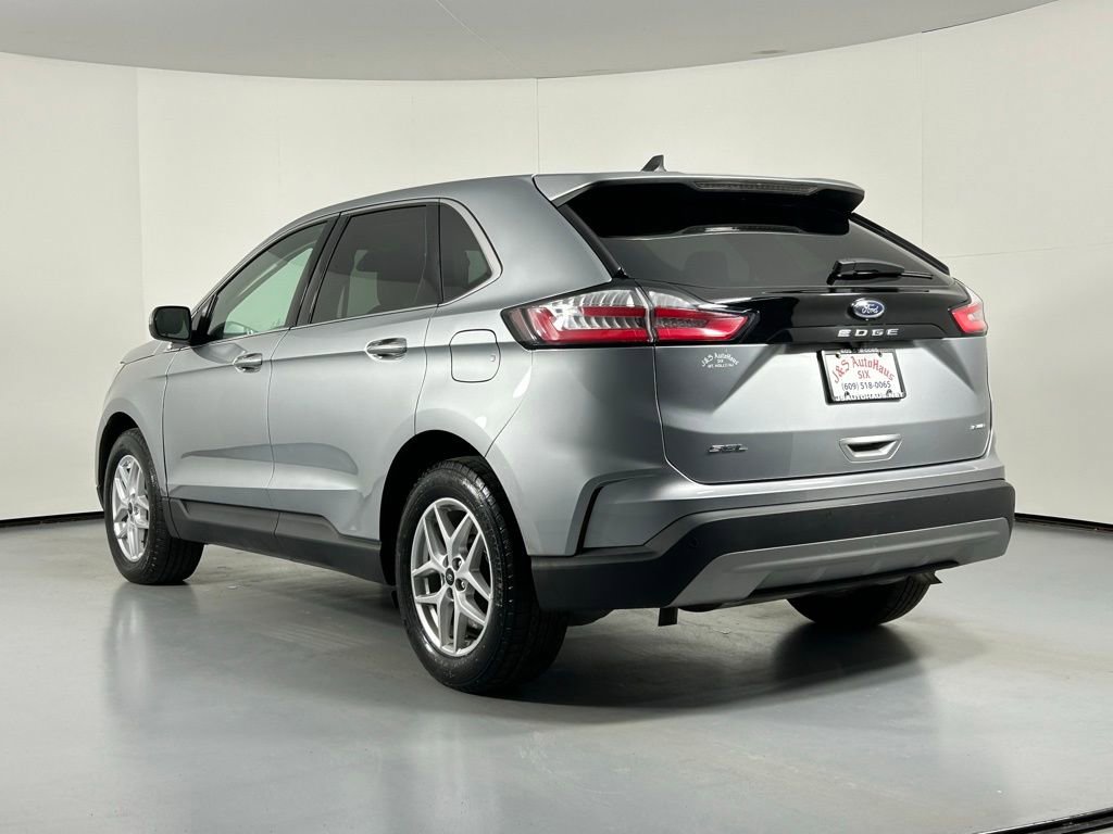 Used 2024 Ford Edge SEL image 5