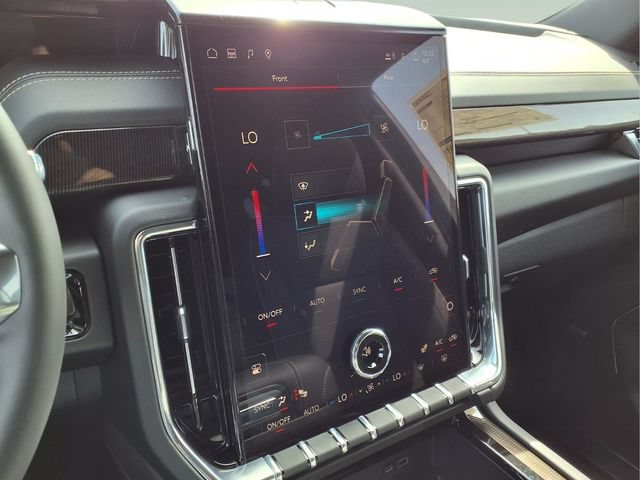 New 2026 GMC Yukon XL Elevation AWD/4WD image 13