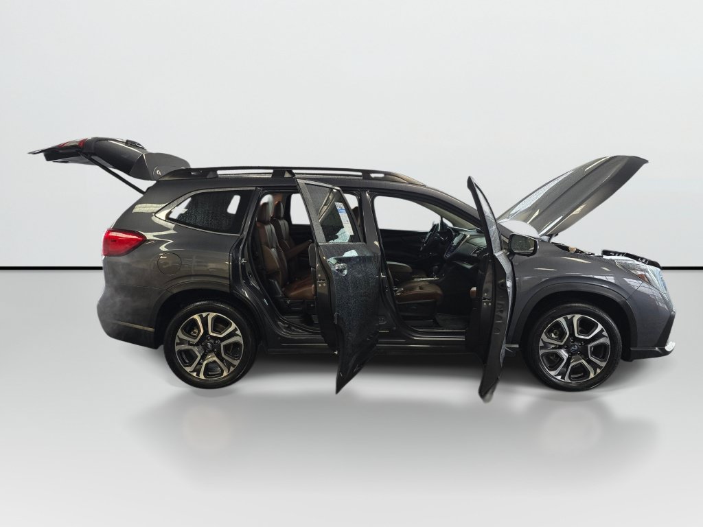Used 2023 Subaru Ascent Touring AWD/4WD image 9