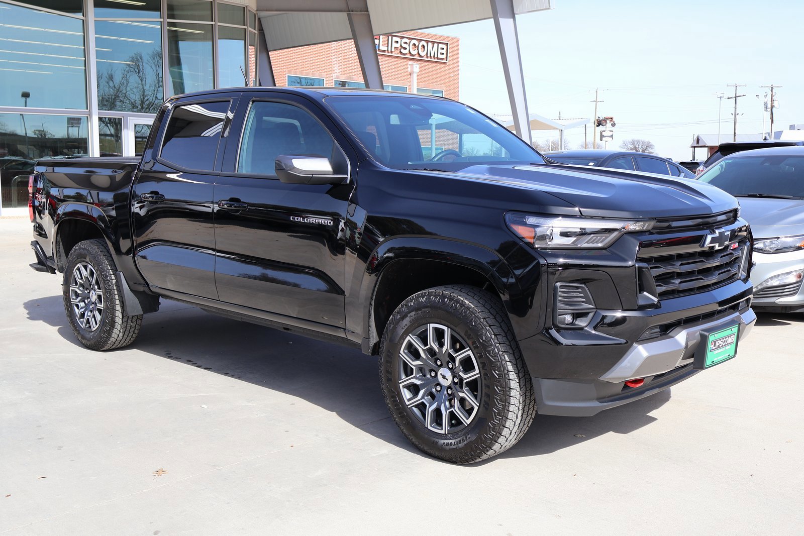 Used 2025 Chevrolet Colorado Z71 AWD/4WD image 5