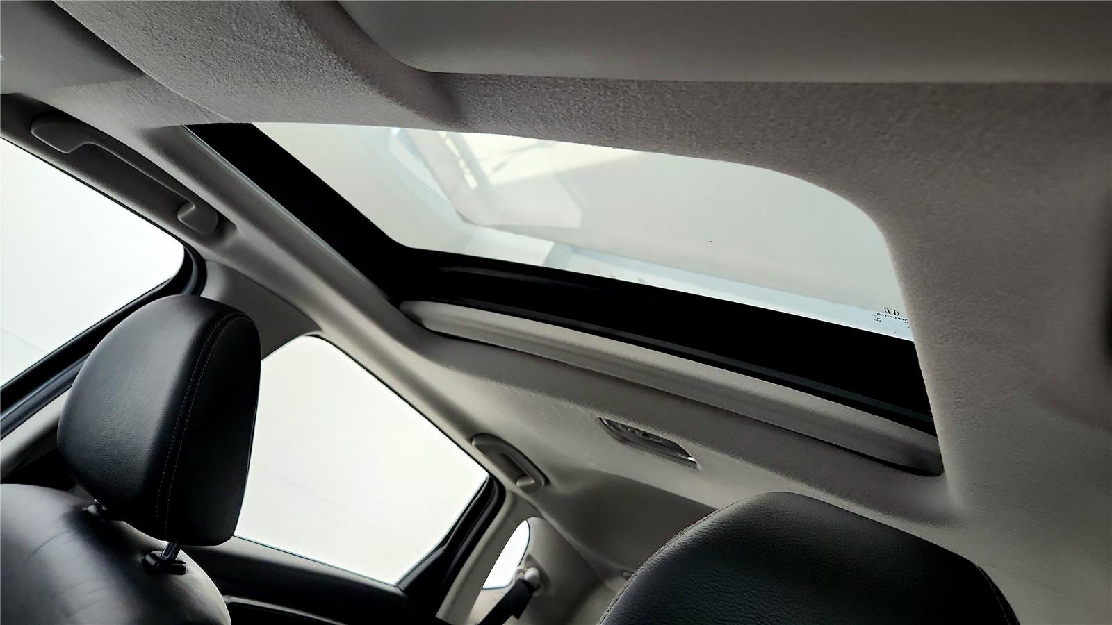 Used 2017 Honda Fit EX-L image 25