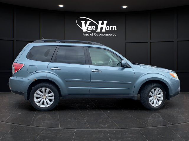 Used 2011 Subaru Forester 2.5X Limited w/ Popular Equipment Group 4B AWD/4WD image 8