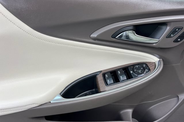 Used 2024 Chevrolet Malibu LT FWD image 11