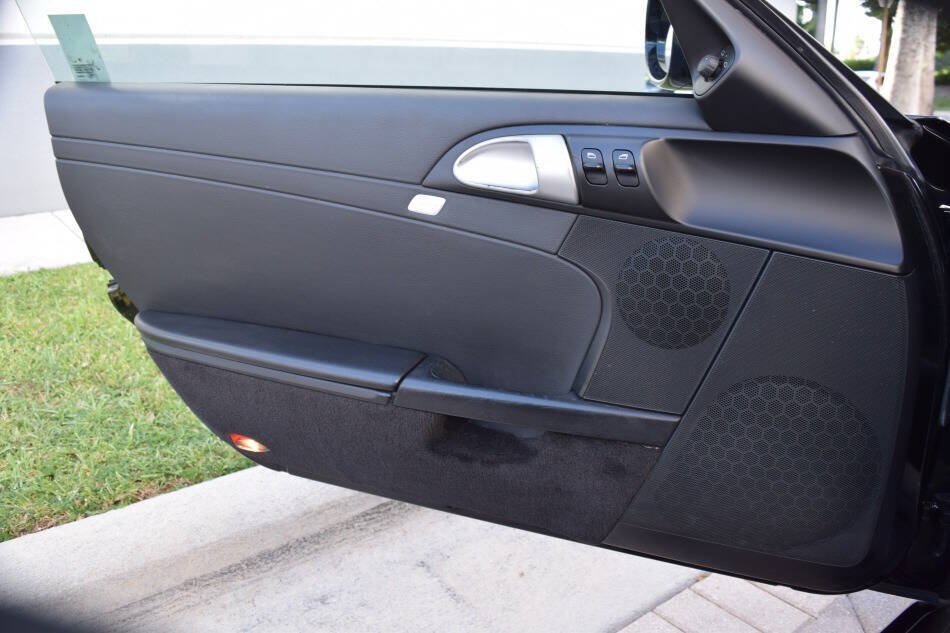Used 2005 Porsche Boxster RWD image 75