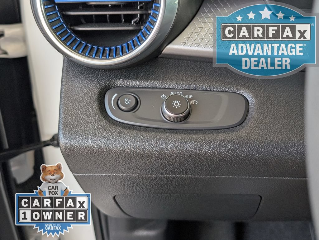 Certified 2025 Chevrolet Trax LT FWD image 12