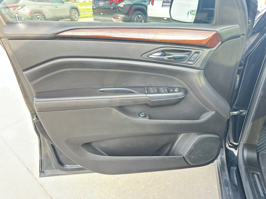 Used 2013 Cadillac SRX Luxury w/ Driver Assist Package image 11