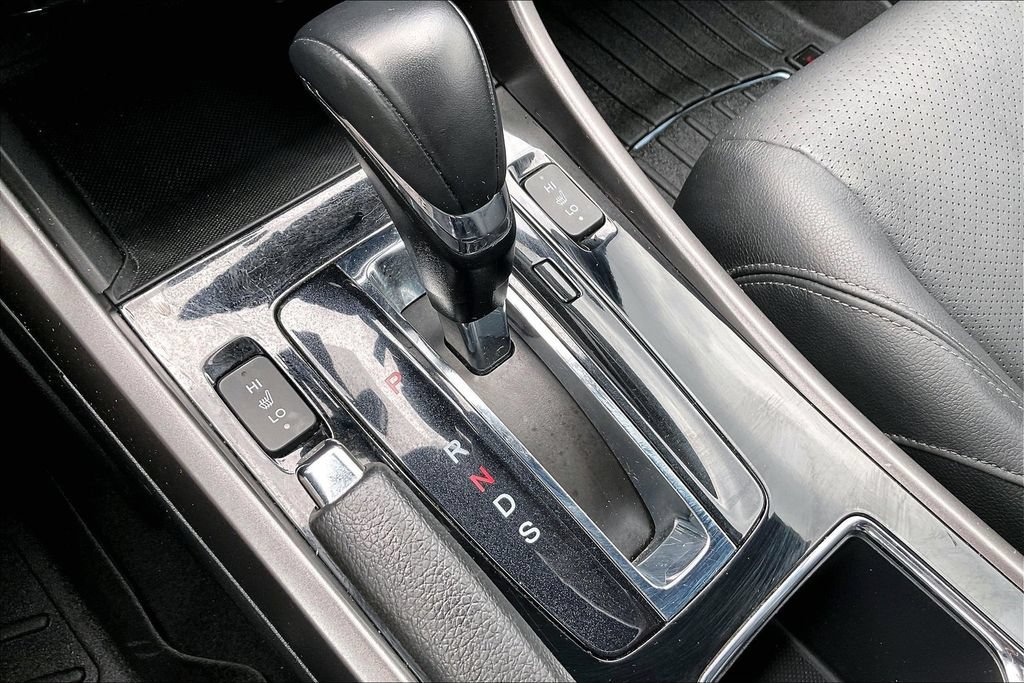 Used 2017 Honda Accord Touring image 24
