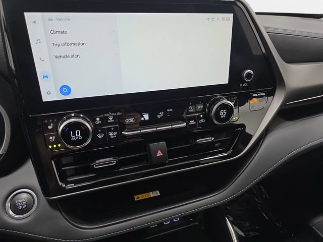 Certified 2024 Toyota Highlander Limited AWD/4WD image 21