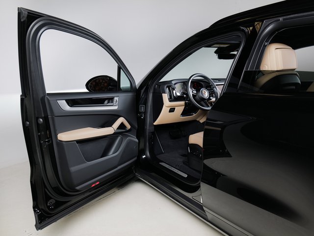 New 2026 Porsche Cayenne AWD/4WD image 27