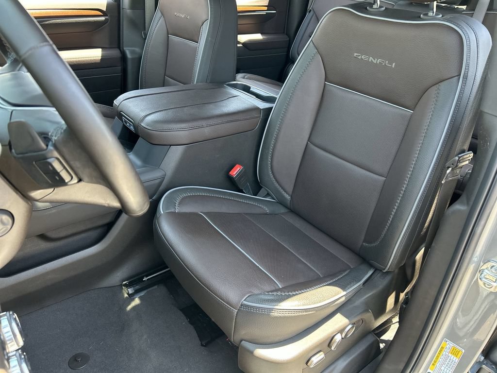 Used 2025 GMC Sierra 1500 Denali w/ Denali Reserve Package AWD/4WD image 20