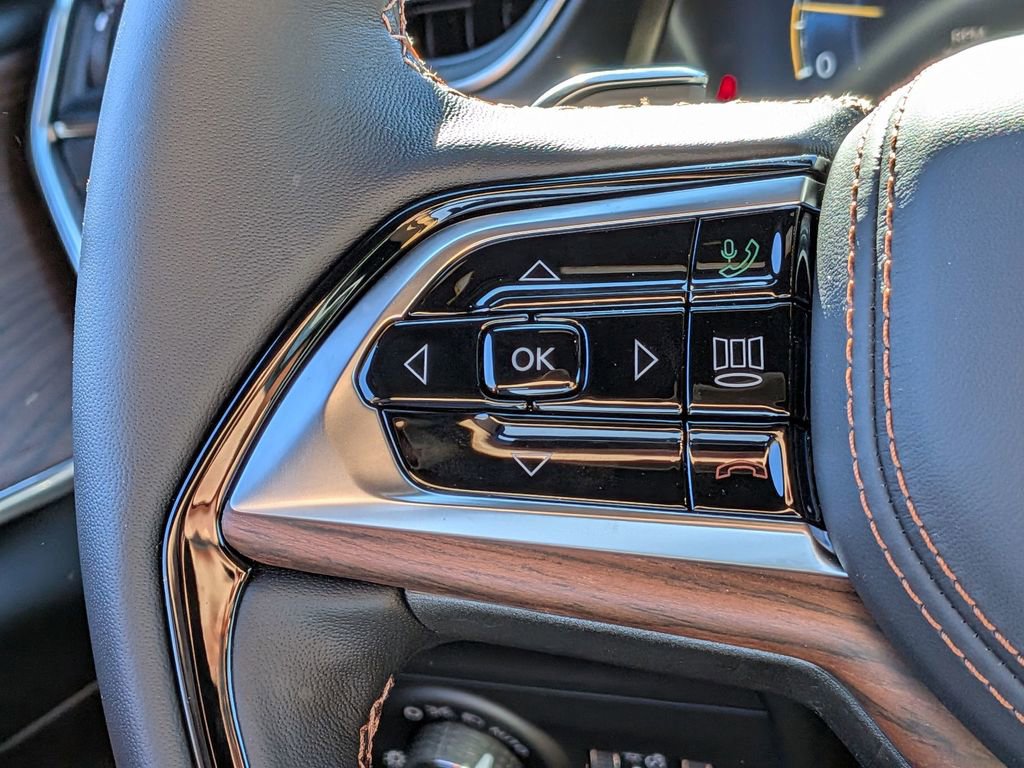 New 2025 Jeep Grand Cherokee Summit w/ Adv Protech Group IV image 20